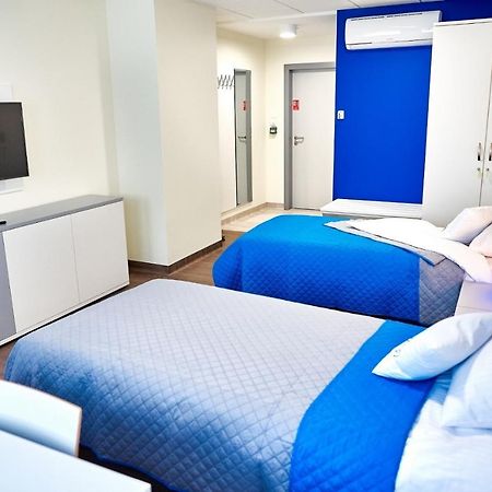 Hostel Umed Лодзь Экстерьер фото